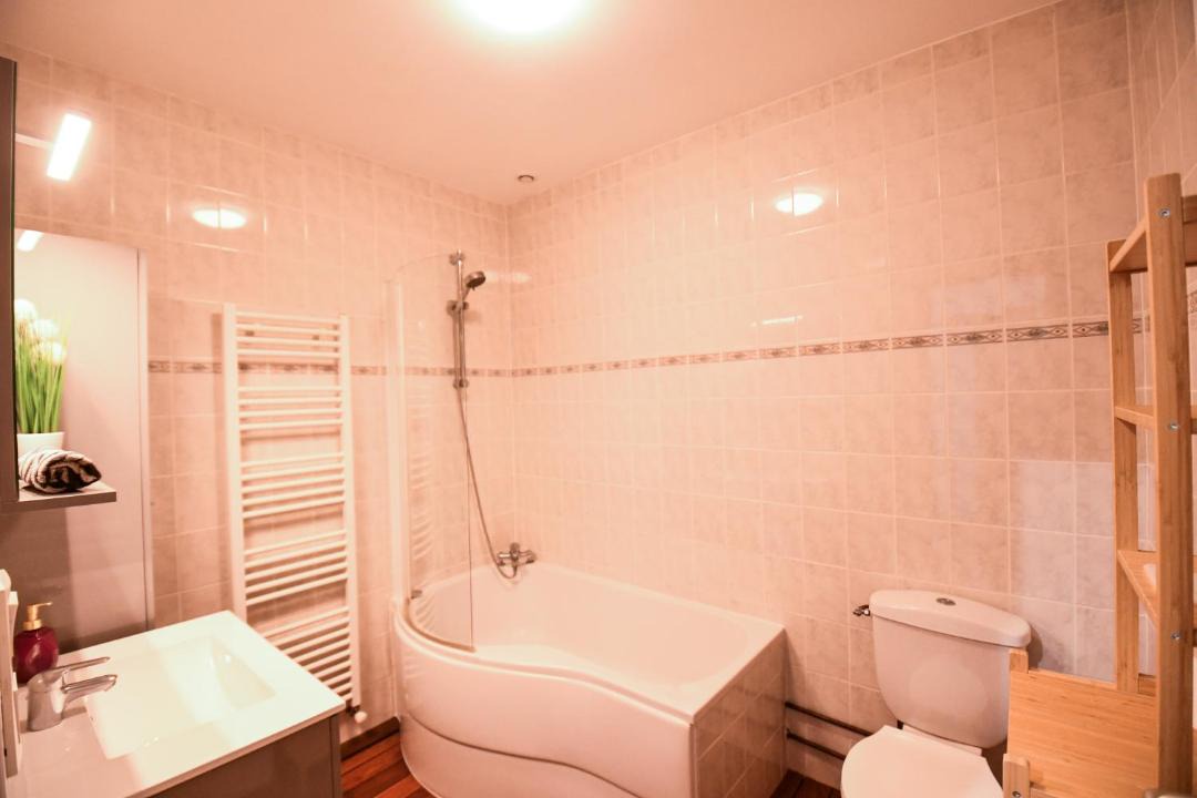 Photo of Bathroom in Noe-les-Mallets