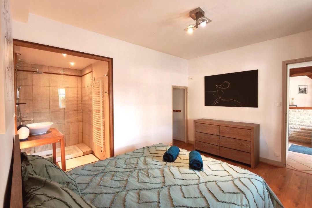 Photo of Bedroom in Chablis