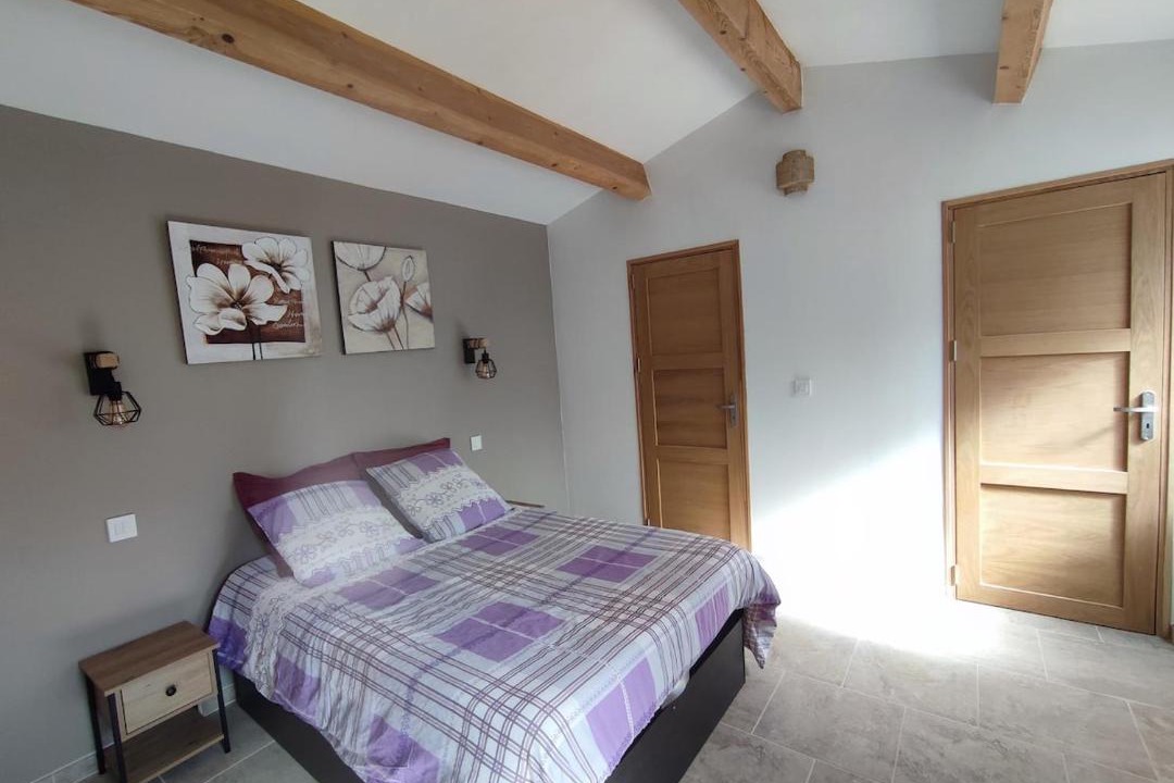 Photo of Bedroom in Regusse