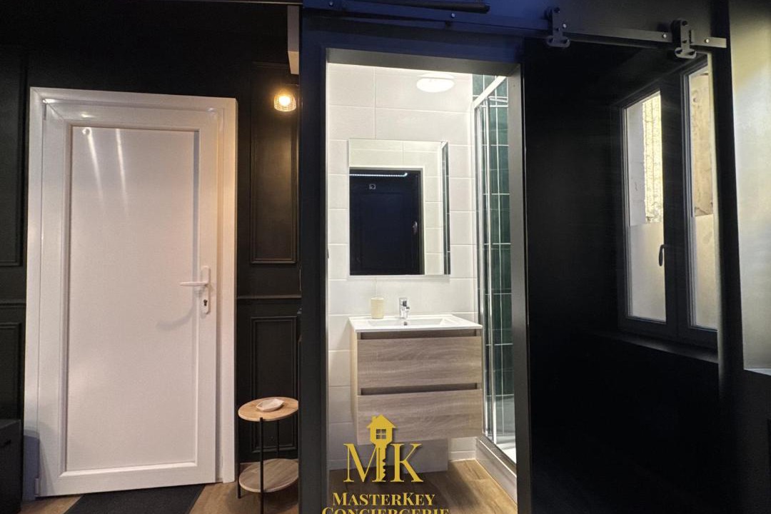 Photo of Bathroom in Saint-Dizier