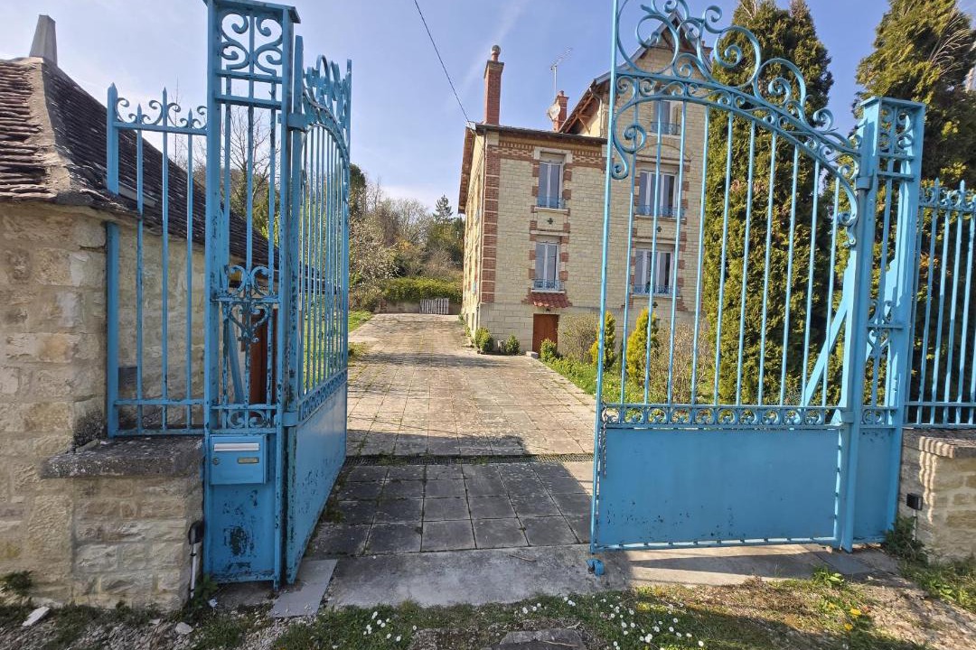 Photo of Others in Tonnerre