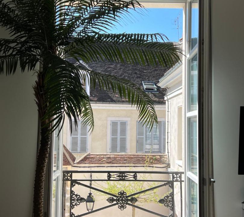 Photo of Others in Sens