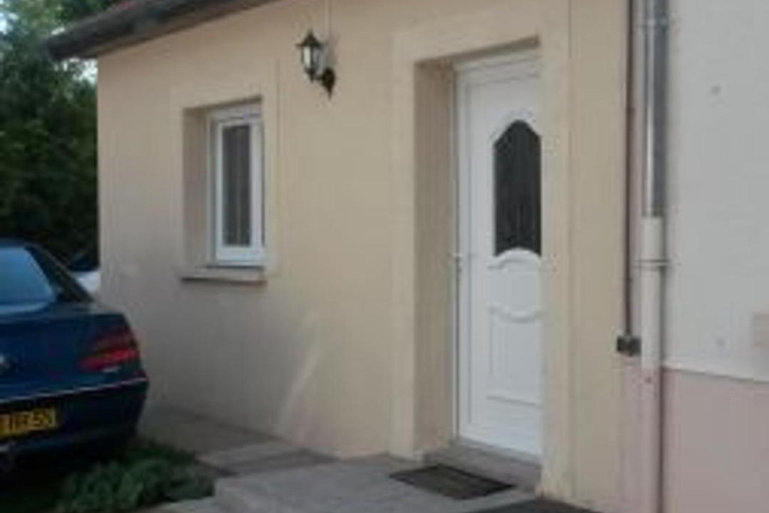 Photo of Others in Etain
