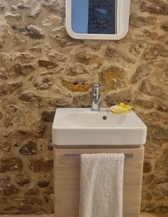 Photo of Bathroom in Chauffry