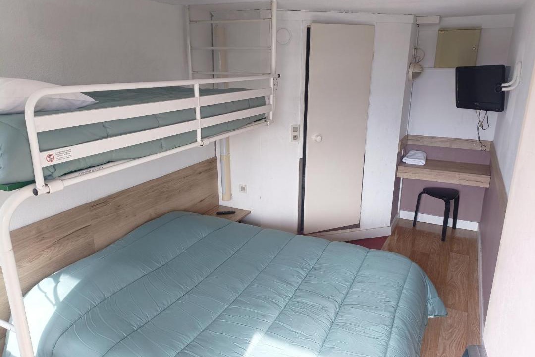 Photo of Bedroom in Taissy