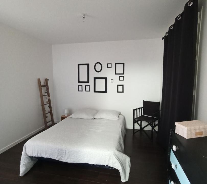Photo of Bedroom in Perigny-la-Rose