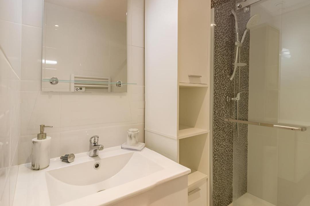 Photo of Bathroom in Troyes
