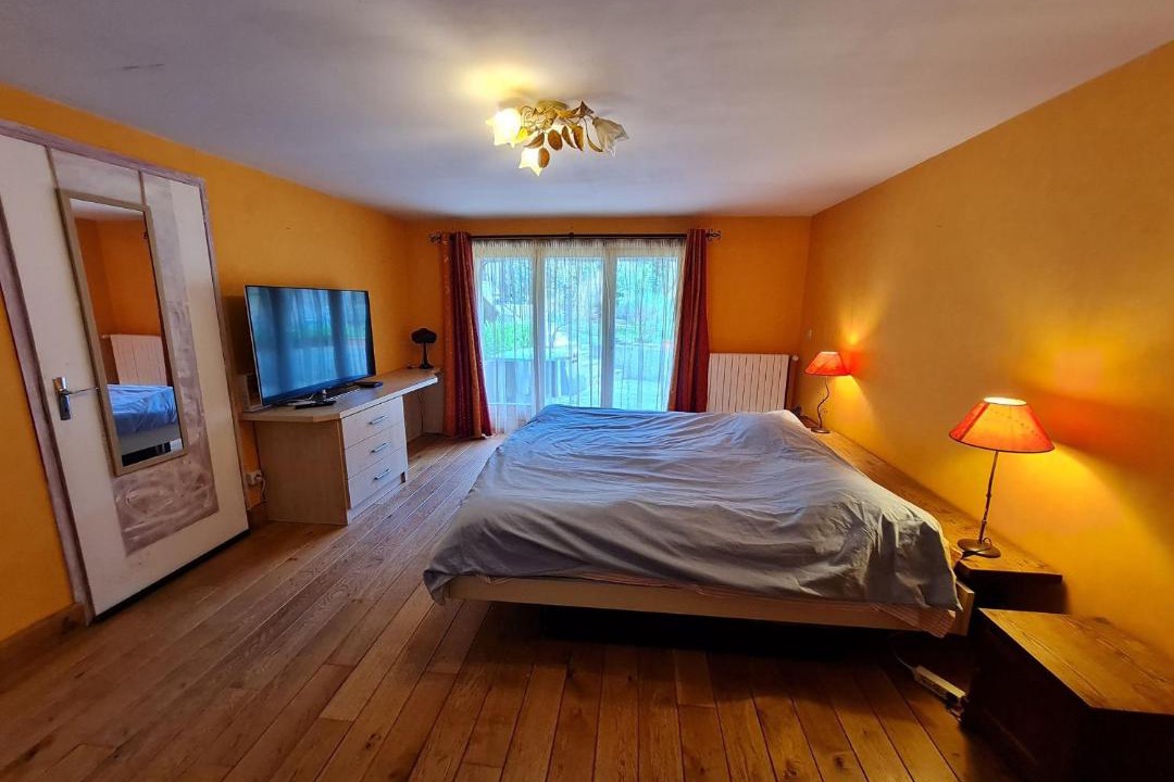 Photo of Bedroom in Bayonville-sur-Mad