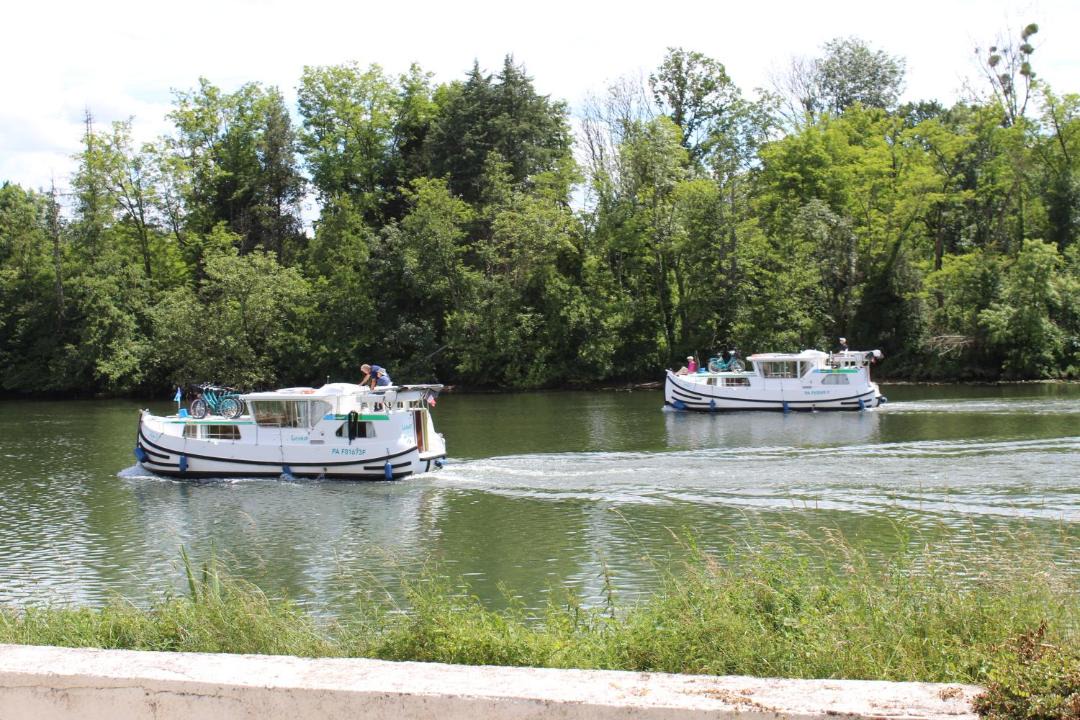 Photo of Others in Laroche-Saint-Cydroine