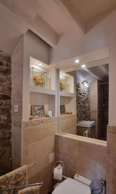 Photo of Bathroom in Chauffry