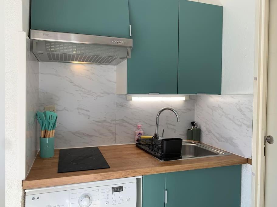 Photo of Kitchen in Saint-Vallier-de-Thiey