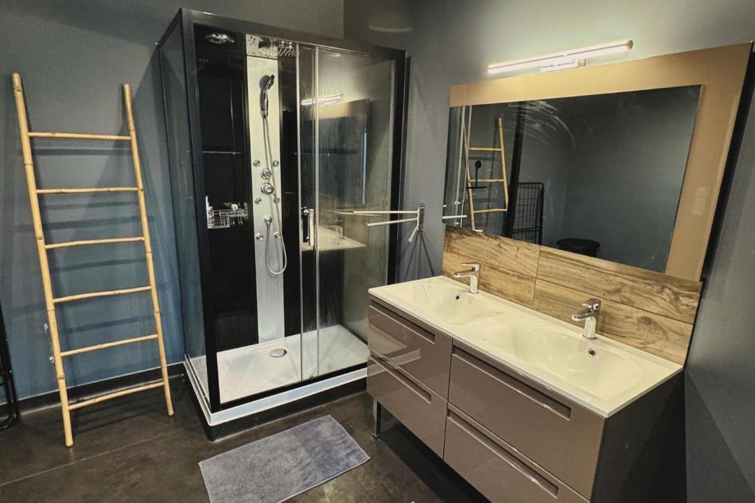 Photo of Bathroom in La Saulsotte