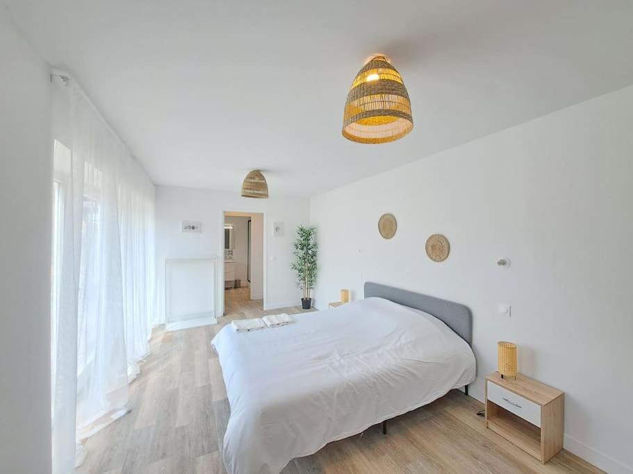 Photo of Bedroom in Berru