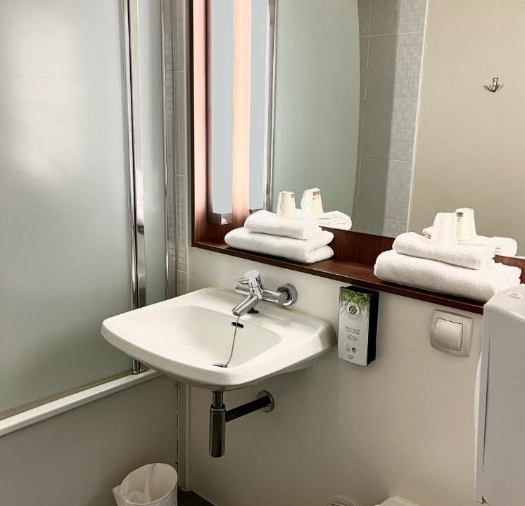 Photo of Bathroom in Bucheres