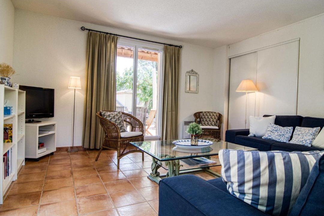 Photo of Livingroom in Nans-les-Pins