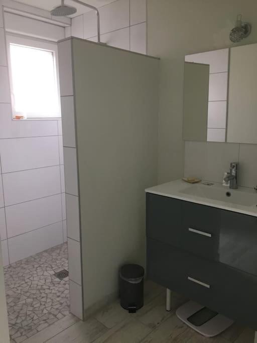 Photo of Bathroom in Saint-Parres-aux-Tertres