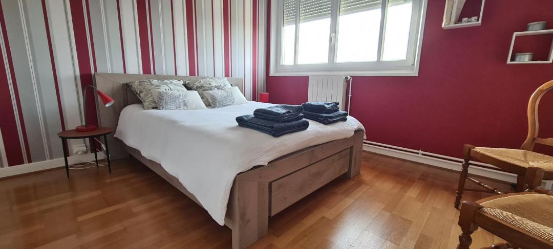 Photo of Bedroom in Ay