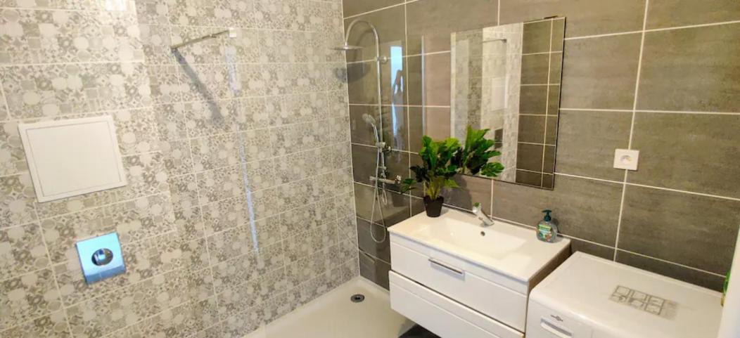 Photo of Bathroom in Montereau-Fault-Yonne