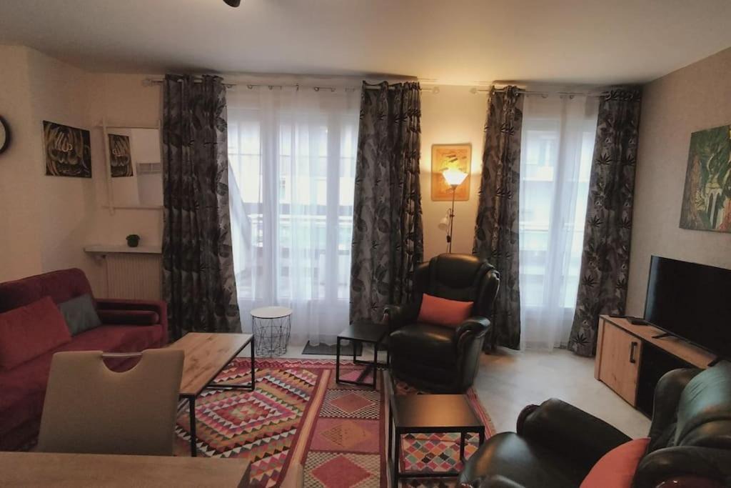 Photo of Livingroom in Troyes