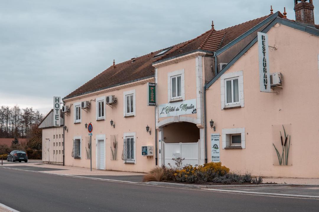 Photo of Others in Voue