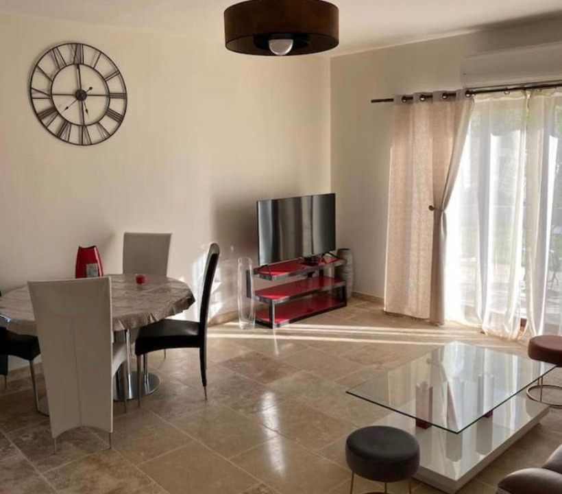 Photo of Livingroom in Nans-les-Pins