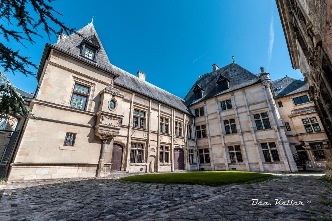 Photo of Buildings in Barbatre