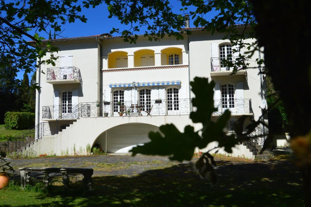 Photo of Others in Arnaud-Guilhem