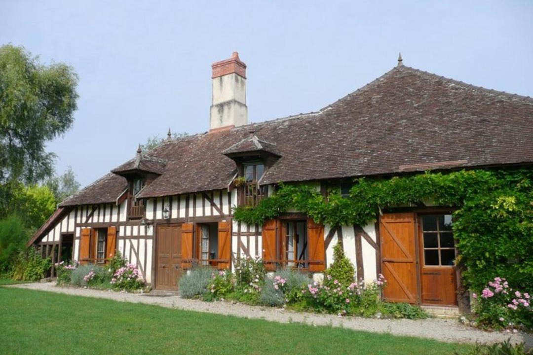 Photo of Buildings in Lusigny-sur-Barse