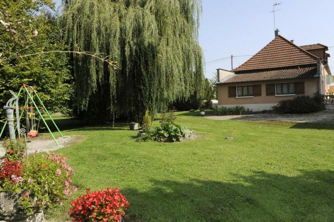 Photo of Buildings in Saint-Remy-sous-Barbuise