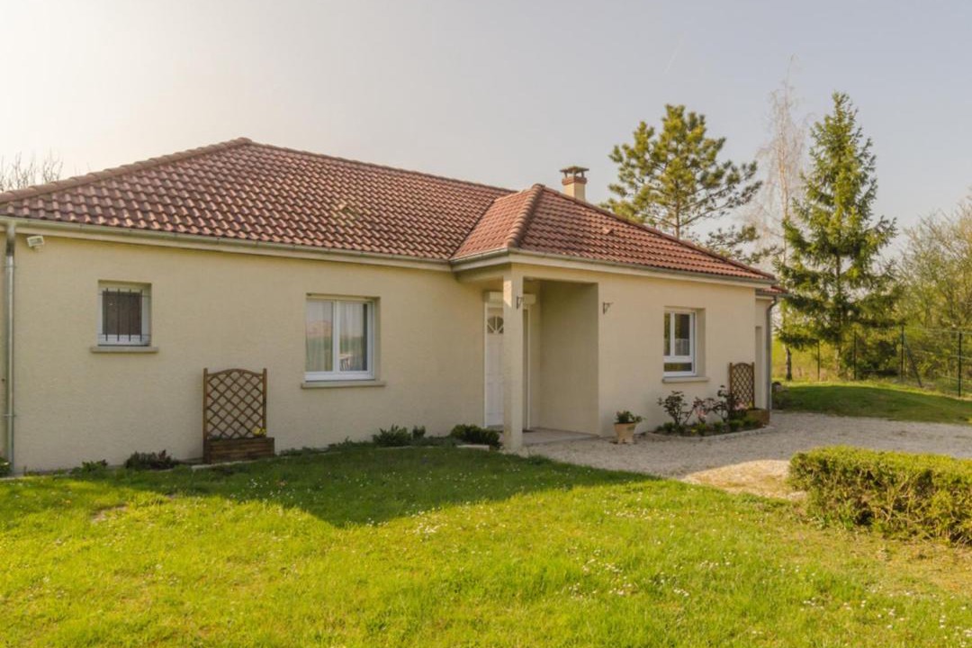 Photo of Buildings in Magnicourt