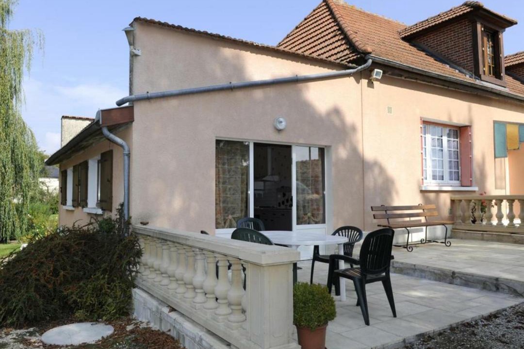 Photo of Buildings in Saint-Remy-sous-Barbuise