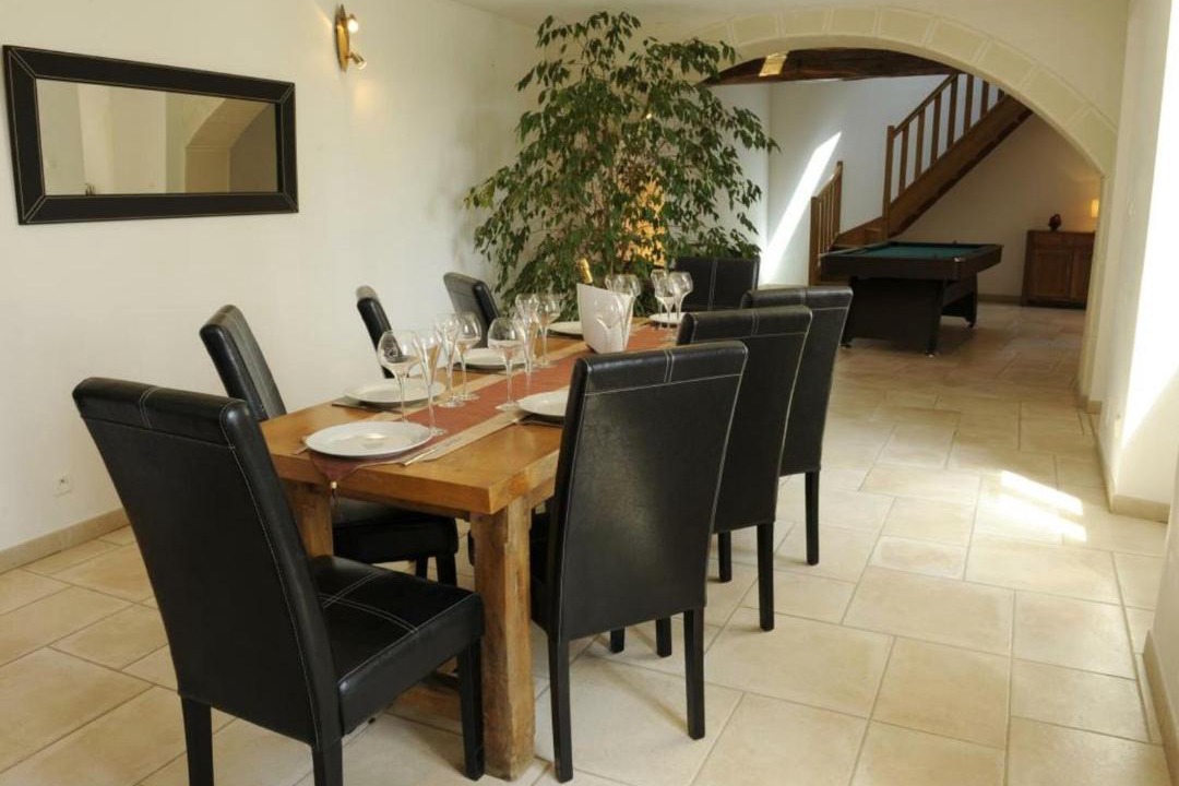 Photo of Livingroom in Noe-les-Mallets