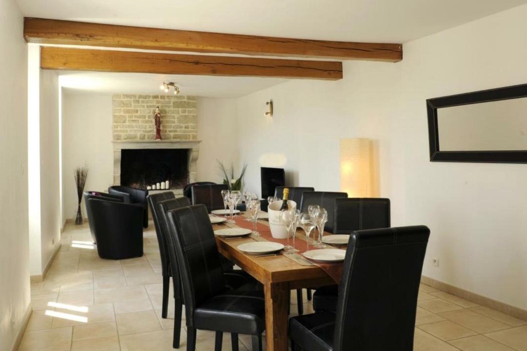 Photo of Livingroom in Noe-les-Mallets