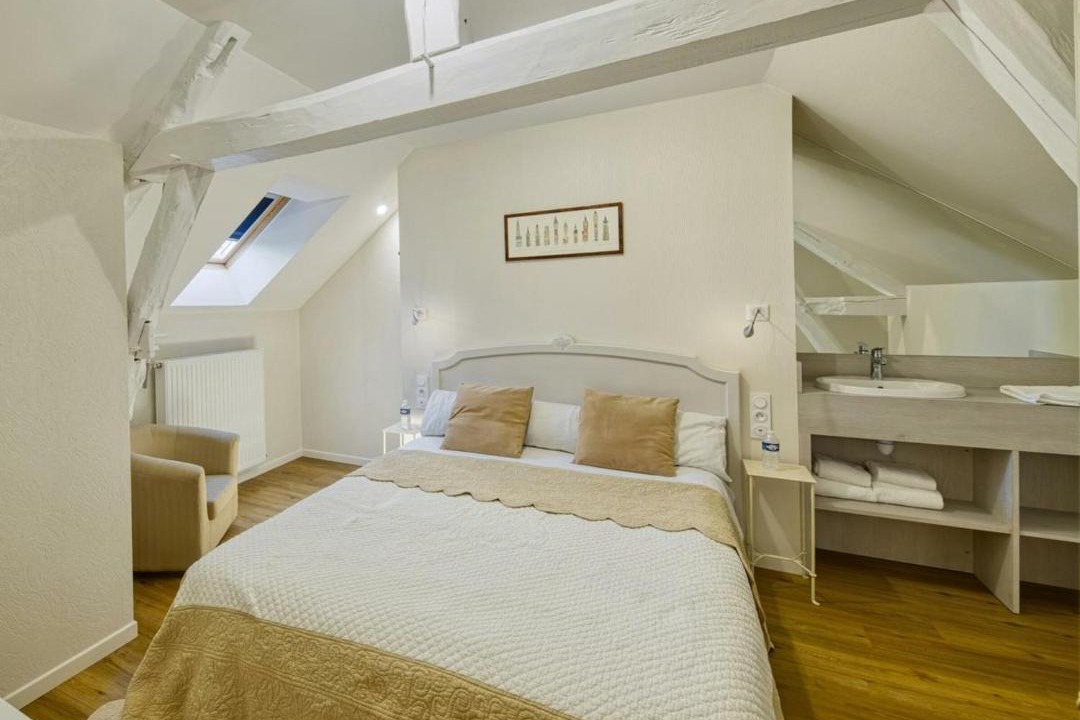 Photo of Bedroom in Mesnil-Saint-Pere