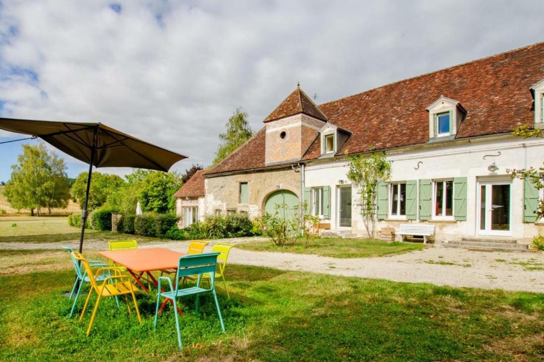 Photo of Buildings in Eaux-Puiseaux