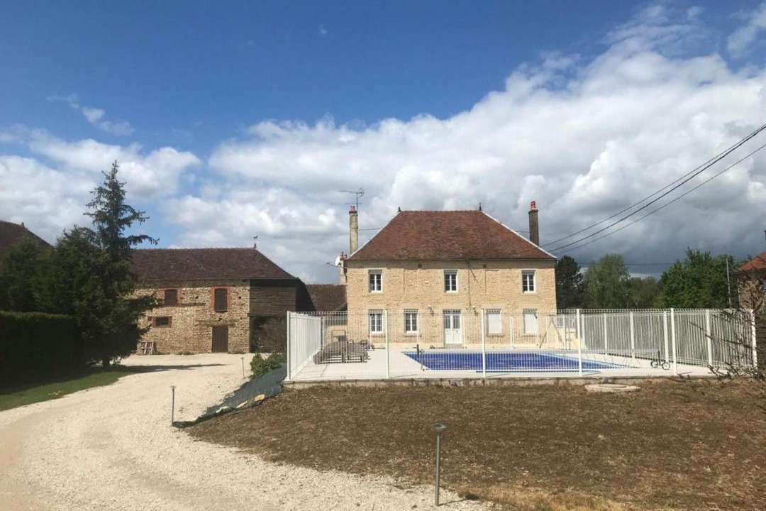 Photo of Buildings in Thieffrain