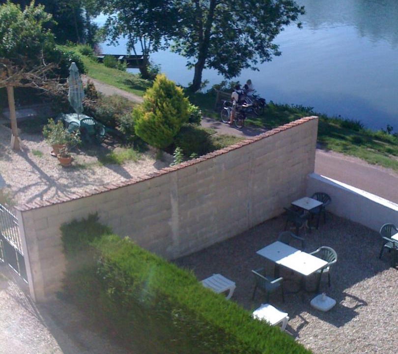 Photo of Others in Laroche-Saint-Cydroine