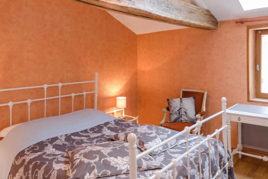 Photo of Bedroom in Spoy