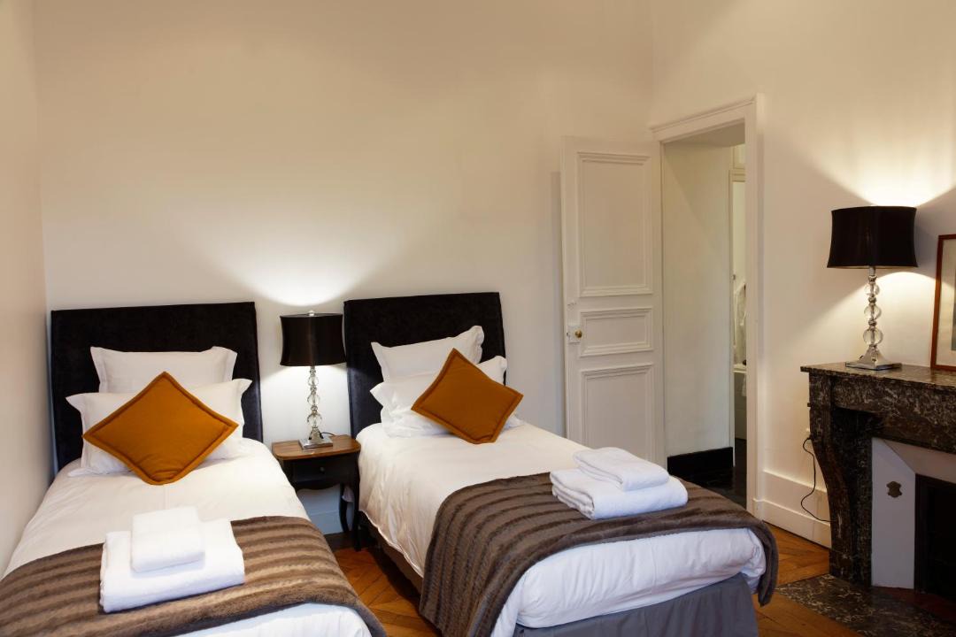Photo of Bedroom in Republique