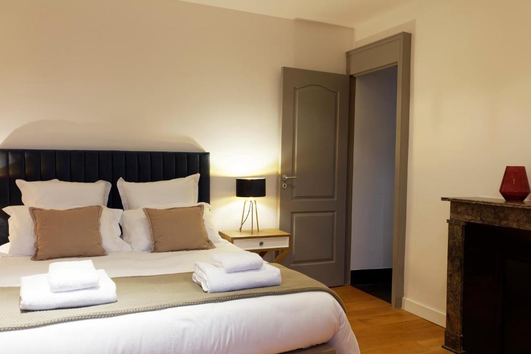 Photo of Bedroom in Republique