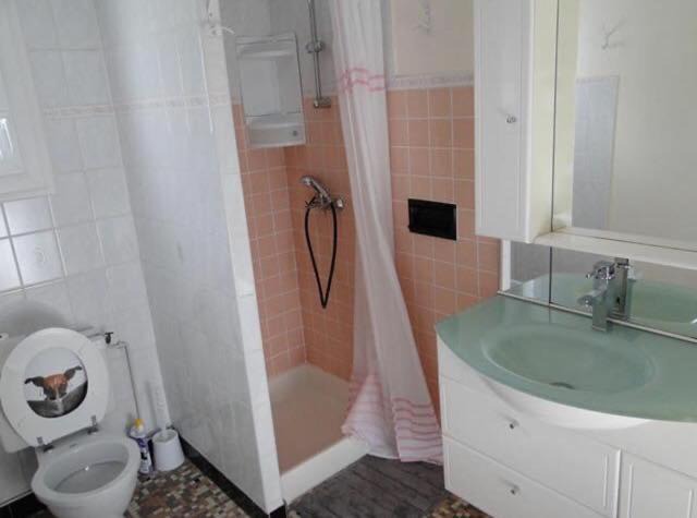 Photo of Bathroom in Cauterets