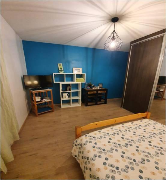Photo of Bedroom in Taissy