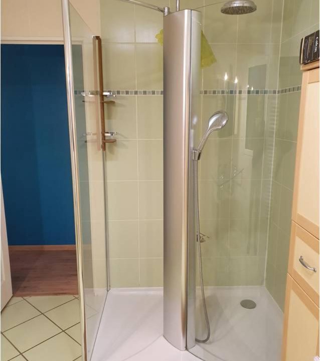 Photo of Bathroom in Taissy