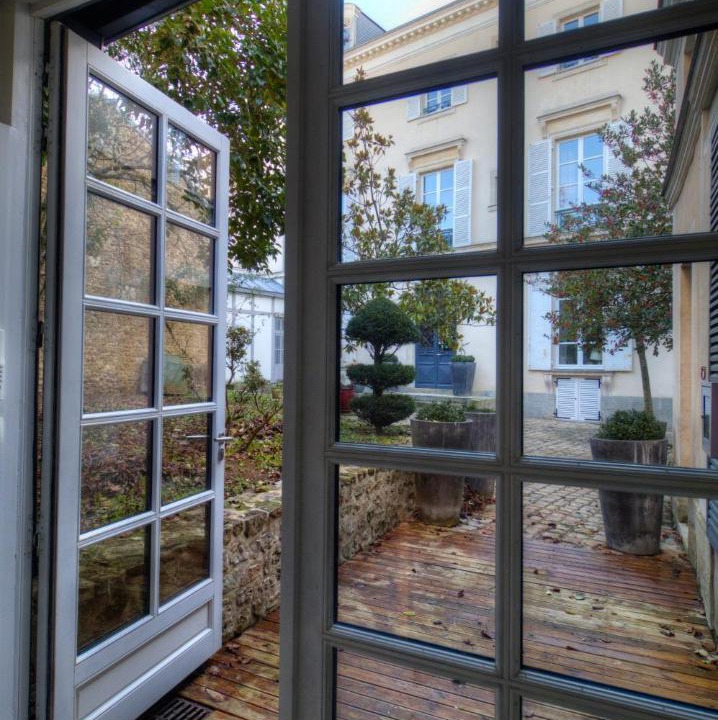 Photo of Patio Balcony in Republique