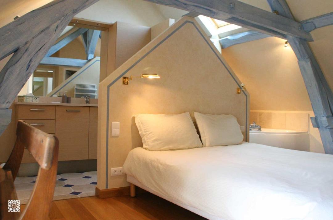 Photo of Bedroom in La Chapelle-sur-Oreuse