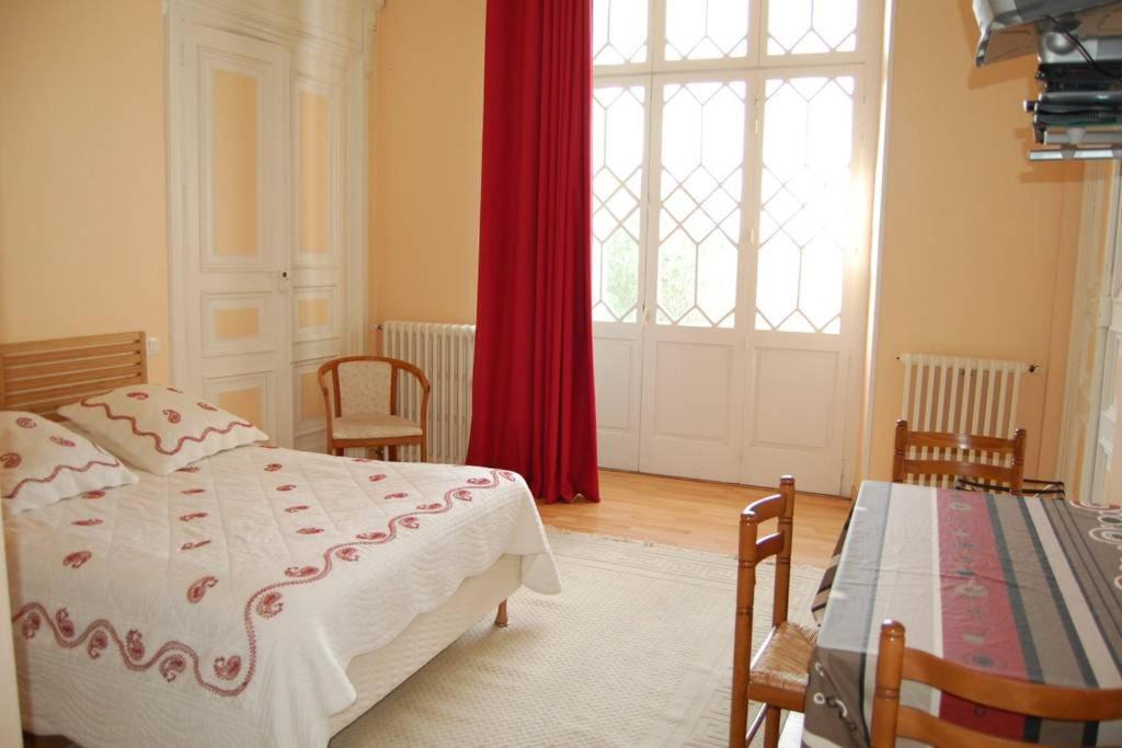 Photo of Bedroom in Levignac