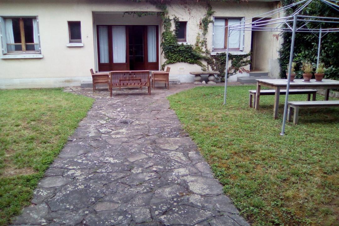 Photo of Others in Mirande