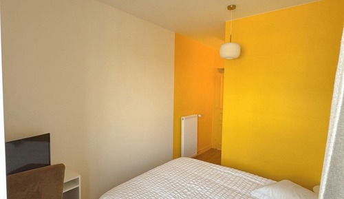 Economy Room