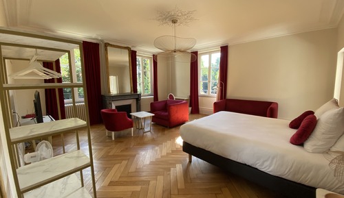 Luxury Room