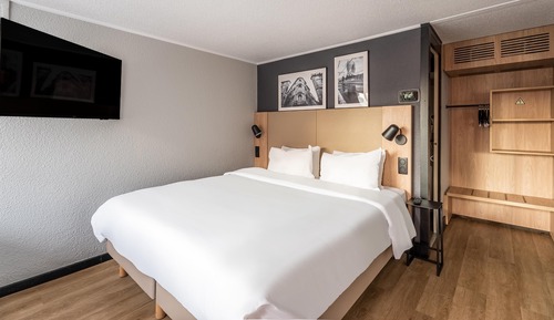 Superior Room, 1 King Bed